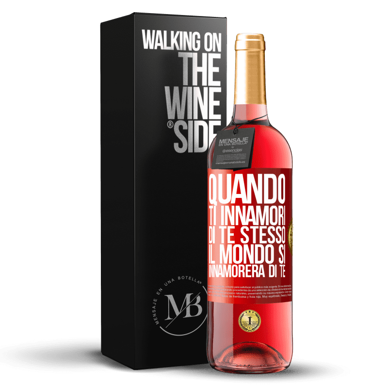 29,95 € Spedizione Gratuita | Vino rosato Edizione ROSÉ Quando ti innamori di te stesso, il mondo si innamorerà di te Etichetta Rossa. Etichetta personalizzabile Vino giovane Raccogliere 2025 Tempranillo