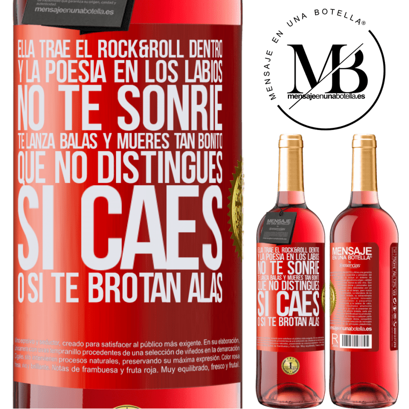 29,95 € Envío gratis | Vino Rosado Edición ROSÉ Ella trae el Rock&Roll dentro y la poesía en los labios. No te sonríe, te lanza balas, y mueres tan bonito, que no Etiqueta Roja. Etiqueta personalizable Vino joven Cosecha 2023 Tempranillo