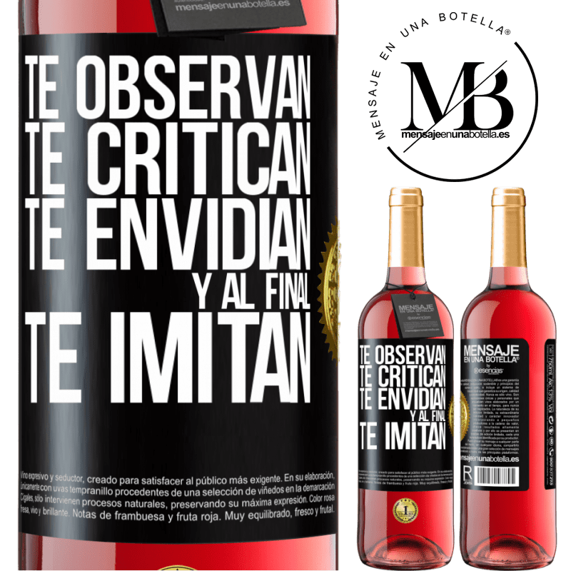 29,95 € Envío gratis | Vino Rosado Edición ROSÉ Te observan, te critican, te envidian… y al final, te imitan Etiqueta Negra. Etiqueta personalizable Vino joven Cosecha 2025 Tempranillo
