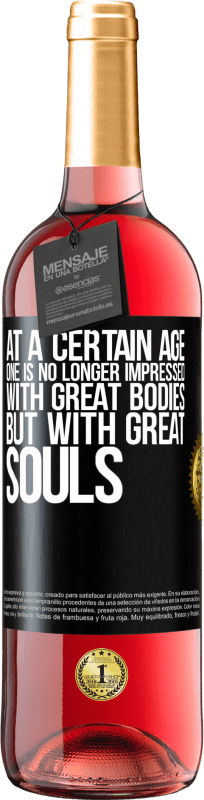 29,95 € | Rosé Wine ROSÉ Edition At a certain age one is no longer impressed with great bodies, but with great souls Black Label. Customizable label Young wine Harvest 2024 Tempranillo