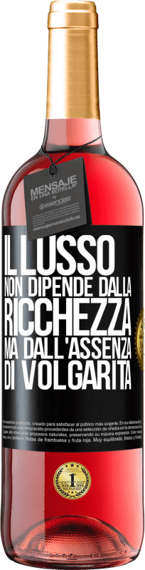 29,95 € Spedizione Gratuita | Vino rosato Edizione ROSÉ Il lusso non dipende dalla ricchezza, ma dall'assenza di volgarità Etichetta Nera. Etichetta personalizzabile Vino giovane Raccogliere 2025 Tempranillo