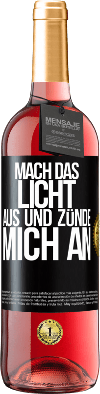 29,95 € | Roséwein ROSÉ Ausgabe Mach das Licht aus und zünde mich an Schwarzes Etikett. Anpassbares Etikett Junger Wein Ernte 2024 Tempranillo