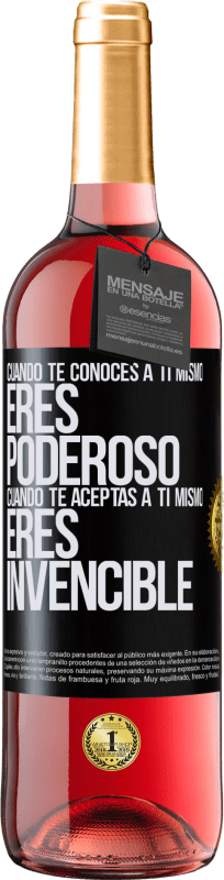 29,95 € Envío gratis | Vino Rosado Edición ROSÉ Cuando te conoces a ti mismo, eres poderoso. Cuando te aceptas a ti mismo, eres invencible Etiqueta Negra. Etiqueta personalizable Vino joven Cosecha 2025 Tempranillo