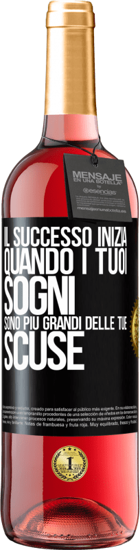 29,95 € Spedizione Gratuita | Vino rosato Edizione ROSÉ Il successo inizia quando i tuoi sogni sono più grandi delle tue scuse Etichetta Nera. Etichetta personalizzabile Vino giovane Raccogliere 2025 Tempranillo