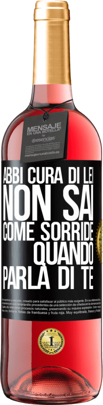 29,95 € | Vino rosato Edizione ROSÉ Abbi cura di lei. Non sai come sorride quando parla di te Etichetta Nera. Etichetta personalizzabile Vino giovane Raccogliere 2024 Tempranillo