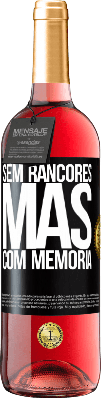 29,95 € | Vinho rosé Edição ROSÉ Sem rancores, mas com memória Etiqueta Preta. Etiqueta personalizável Vinho jovem Colheita 2025 Tempranillo