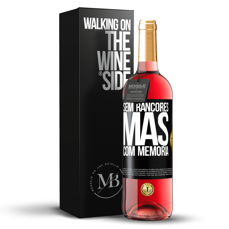 29,95 € Envio grátis | Vinho rosé Edição ROSÉ Sem rancores, mas com memória Etiqueta Preta. Etiqueta personalizável Vinho jovem Colheita 2024 Tempranillo