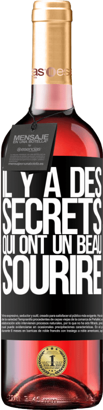 29,95 € Envoi gratuit | Vin rosé Édition ROSÉ Il y a des secrets qui ont un beau sourire Étiquette Noire. Étiquette personnalisable Vin jeune Récolte 2025 Tempranillo