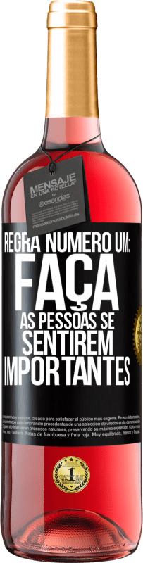 29,95 € | Vinho rosé Edição ROSÉ Regra número um: faça as pessoas se sentirem importantes Etiqueta Preta. Etiqueta personalizável Vinho jovem Colheita 2025 Tempranillo