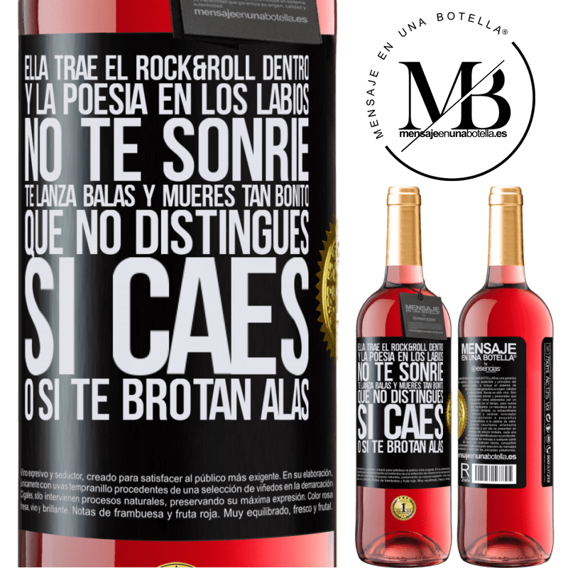 29,95 € Envío gratis | Vino Rosado Edición ROSÉ Ella trae el Rock&Roll dentro y la poesía en los labios. No te sonríe, te lanza balas, y mueres tan bonito, que no Etiqueta Negra. Etiqueta personalizable Vino joven Cosecha 2023 Tempranillo