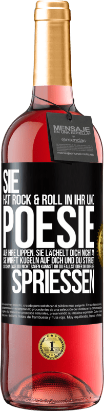 29,95 € Kostenloser Versand | Roséwein ROSÉ Ausgabe Sie hat Rock & Roll in ihr und Poesie auf ihre Lippen. Sie lächelt dich nicht an, sie wirft Kugeln auf dich und du stirbst so sc Schwarzes Etikett. Anpassbares Etikett Junger Wein Ernte 2025 Tempranillo