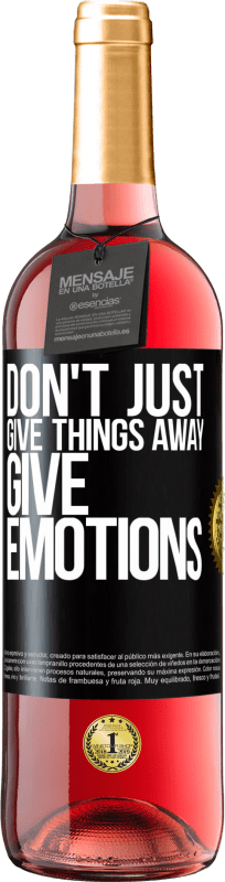 29,95 € | Rosé Wine ROSÉ Edition Don't just give things away, give emotions Black Label. Customizable label Young wine Harvest 2024 Tempranillo