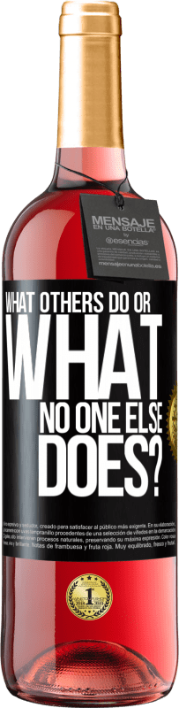 29,95 € | Rosé Wine ROSÉ Edition What others do or what no one else does? Black Label. Customizable label Young wine Harvest 2023 Tempranillo
