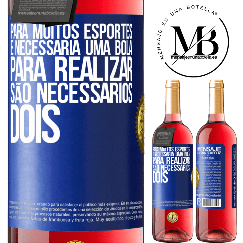 29,95 € Envio grátis | Vinho rosé Edição ROSÉ Para muitos esportes, é necessária uma bola. Para realizar, são necessários dois Etiqueta Azul. Etiqueta personalizável Vinho jovem Colheita 2024 Tempranillo