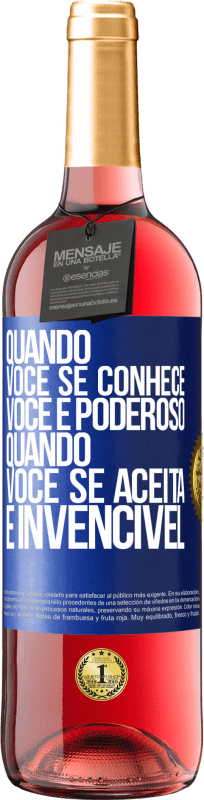 29,95 € Envio grátis | Vinho rosé Edição ROSÉ Quando você se conhece, você é poderoso. Quando você se aceita, é invencível Etiqueta Azul. Etiqueta personalizável Vinho jovem Colheita 2025 Tempranillo