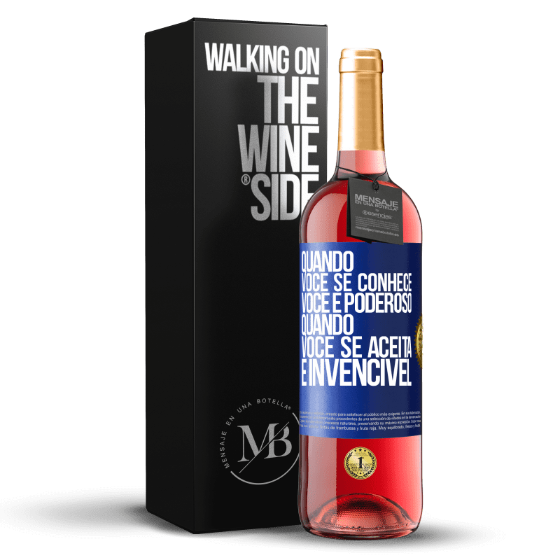 29,95 € Envio grátis | Vinho rosé Edição ROSÉ Quando você se conhece, você é poderoso. Quando você se aceita, é invencível Etiqueta Azul. Etiqueta personalizável Vinho jovem Colheita 2024 Tempranillo