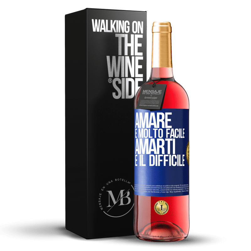 29,95 € Spedizione Gratuita | Vino rosato Edizione ROSÉ Amare è molto facile, amarti è il difficile Etichetta Blu. Etichetta personalizzabile Vino giovane Raccogliere 2024 Tempranillo