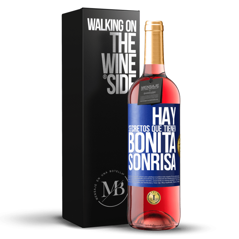 29,95 € Envío gratis | Vino Rosado Edición ROSÉ Hay secretos que tienen bonita sonrisa Etiqueta Azul. Etiqueta personalizable Vino joven Cosecha 2024 Tempranillo