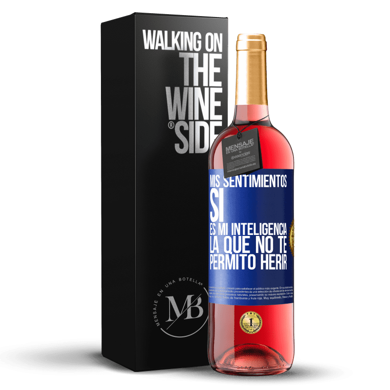 29,95 € Envío gratis | Vino Rosado Edición ROSÉ Mis sentimientos, sí. Es mi inteligencia la que no te permito herir Etiqueta Azul. Etiqueta personalizable Vino joven Cosecha 2024 Tempranillo