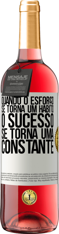 29,95 € | Vinho rosé Edição ROSÉ Quando o esforço se torna um hábito, o sucesso se torna uma constante Etiqueta Branca. Etiqueta personalizável Vinho jovem Colheita 2025 Tempranillo