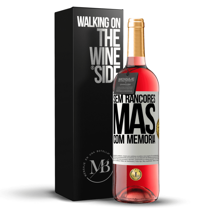 29,95 € Envio grátis | Vinho rosé Edição ROSÉ Sem rancores, mas com memória Etiqueta Branca. Etiqueta personalizável Vinho jovem Colheita 2024 Tempranillo