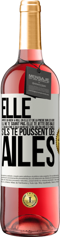 29,95 € Envoi gratuit | Vin rosé Édition ROSÉ Elle apporte du Rock & Roll en elle et de la poésie sur les lèvres. Elle ne te sourit pas, elle te jette des balles et tu meurs Étiquette Blanche. Étiquette personnalisable Vin jeune Récolte 2025 Tempranillo