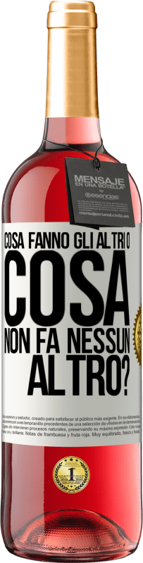 29,95 € | Vino rosato Edizione ROSÉ Cosa fanno gli altri o cosa non fa nessun altro? Etichetta Bianca. Etichetta personalizzabile Vino giovane Raccogliere 2025 Tempranillo