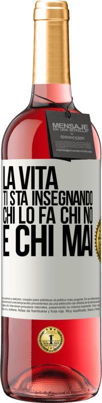 29,95 € Spedizione Gratuita | Vino rosato Edizione ROSÉ La vita ti sta insegnando chi lo fa, chi no e chi mai Etichetta Bianca. Etichetta personalizzabile Vino giovane Raccogliere 2025 Tempranillo