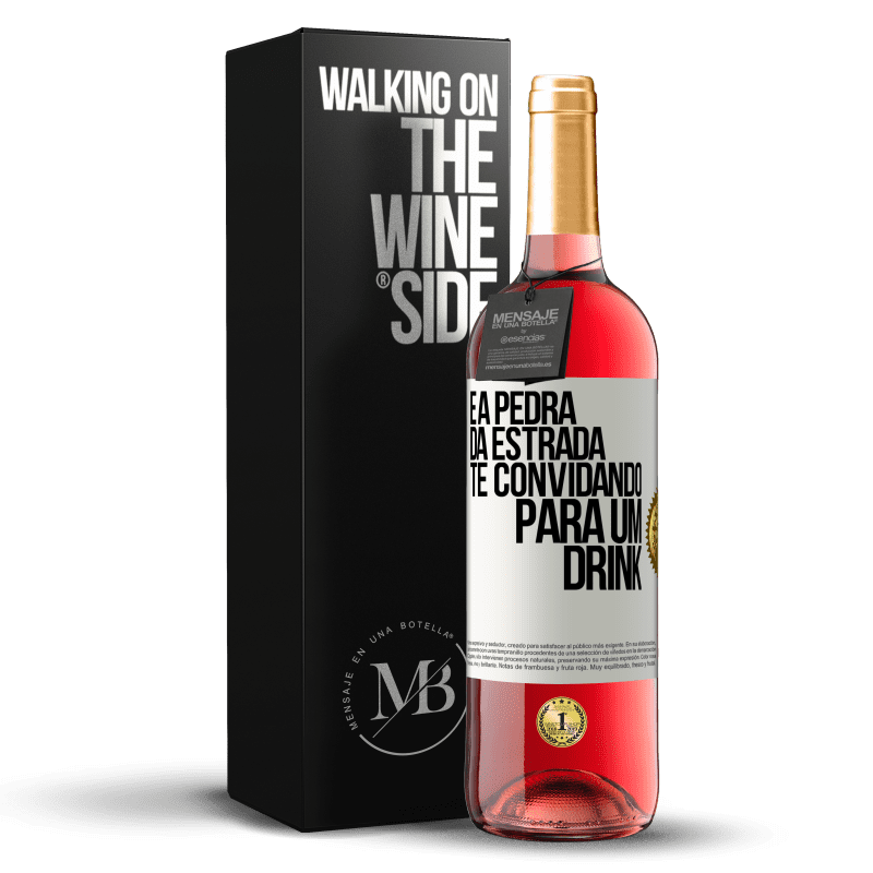 29,95 € Envio grátis | Vinho rosé Edição ROSÉ E a pedra da estrada te convidando para um drink Etiqueta Branca. Etiqueta personalizável Vinho jovem Colheita 2023 Tempranillo