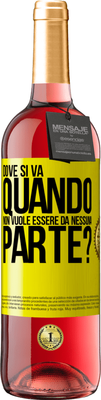 29,95 € Spedizione Gratuita | Vino rosato Edizione ROSÉ dove si va quando non vuole essere da nessuna parte? Etichetta Gialla. Etichetta personalizzabile Vino giovane Raccogliere 2024 Tempranillo