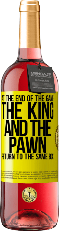 29,95 € | Rosé Wine ROSÉ Edition At the end of the game, the king and the pawn return to the same box Yellow Label. Customizable label Young wine Harvest 2023 Tempranillo