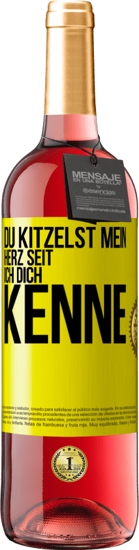 29,95 € Kostenloser Versand | Roséwein ROSÉ Ausgabe Du kitzelst mein Herz seit ich dich kenne Gelbes Etikett. Anpassbares Etikett Junger Wein Ernte 2025 Tempranillo