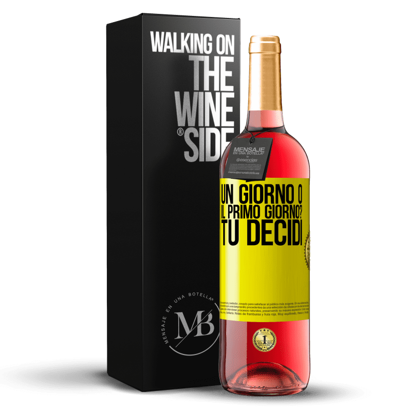 29,95 € Spedizione Gratuita | Vino rosato Edizione ROSÉ un giorno o il primo giorno? Tu decidi Etichetta Gialla. Etichetta personalizzabile Vino giovane Raccogliere 2024 Tempranillo