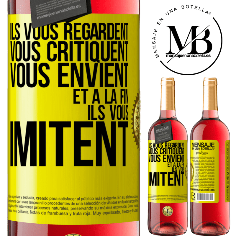 29,95 € Envoi gratuit | Vin rosé Édition ROSÉ Ils vous regardent, vous critiquent vous envient... et à la fin ils vous imitent Étiquette Jaune. Étiquette personnalisable Vin jeune Récolte 2025 Tempranillo