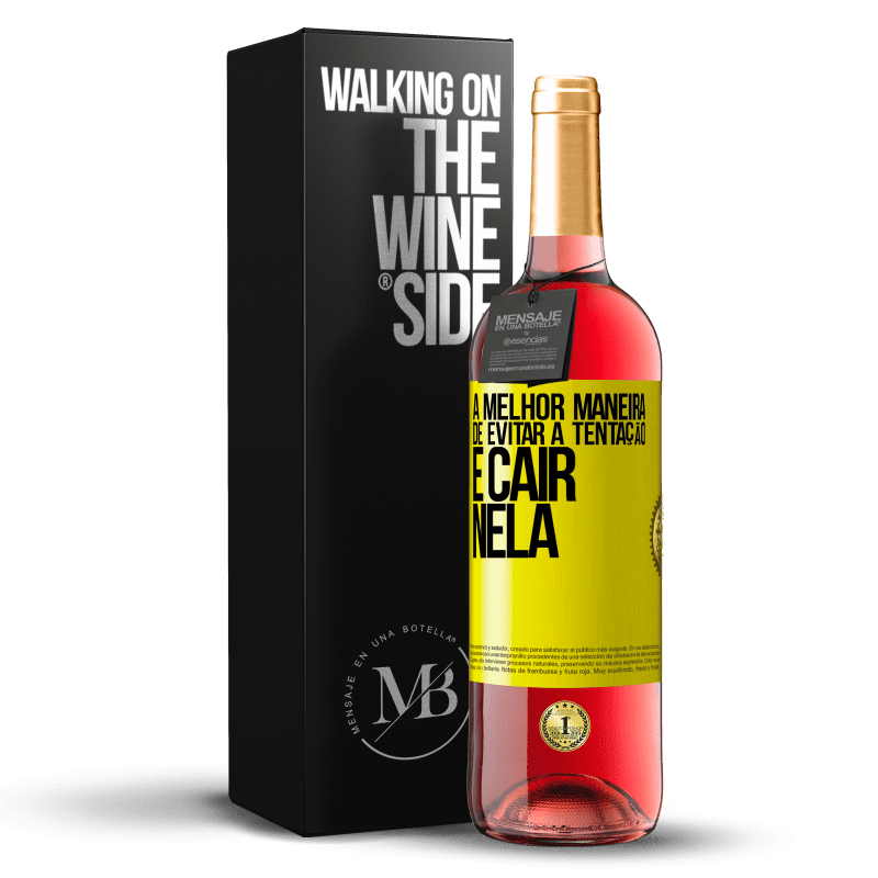 29,95 € Envio grátis | Vinho rosé Edição ROSÉ A melhor maneira de evitar a tentação é cair nela Etiqueta Amarela. Etiqueta personalizável Vinho jovem Colheita 2025 Tempranillo