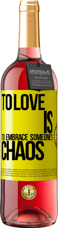 29,95 € Free Shipping | Rosé Wine ROSÉ Edition To love is to embrace someone's chaos Yellow Label. Customizable label Young wine Harvest 2025 Tempranillo