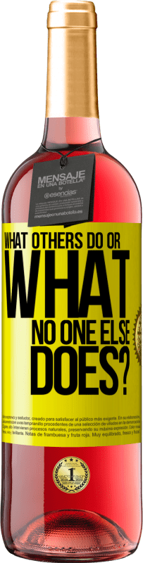 29,95 € | Rosé Wine ROSÉ Edition What others do or what no one else does? Yellow Label. Customizable label Young wine Harvest 2023 Tempranillo
