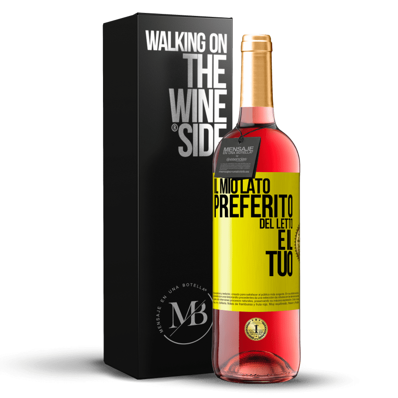 29,95 € Spedizione Gratuita | Vino rosato Edizione ROSÉ Il mio lato preferito del letto è il tuo Etichetta Gialla. Etichetta personalizzabile Vino giovane Raccogliere 2025 Tempranillo