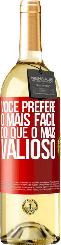 29,95 € | Vinho branco Edição WHITE Você prefere o mais fácil do que o mais valioso Etiqueta Vermelha. Etiqueta personalizável Vinho jovem Colheita 2024 Verdejo