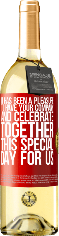 29,95 € | 白ワイン WHITEエディション この特別な日をあなたの会社に迎えて一緒に祝うことができて光栄です 赤いタグ. カスタマイズ可能なラベル 若いワイン 収穫 2023 Verdejo