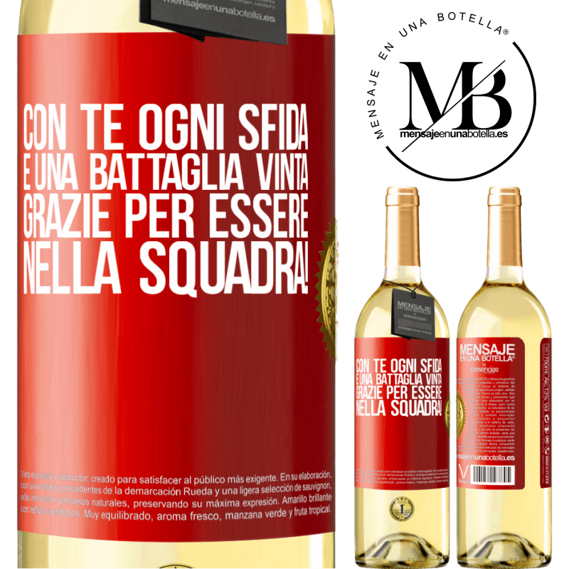 29,95 € Spedizione Gratuita | Vino bianco Edizione WHITE Con te ogni sfida è una battaglia vinta. Grazie per essere nella squadra! Etichetta Rossa. Etichetta personalizzabile Vino giovane Raccogliere 2024 Verdejo
