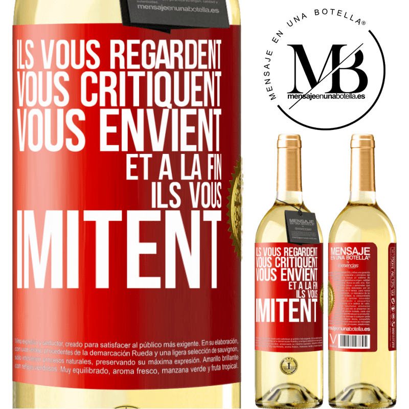 29,95 € Envoi gratuit | Vin blanc Édition WHITE Ils vous regardent, vous critiquent vous envient... et à la fin ils vous imitent Étiquette Rouge. Étiquette personnalisable Vin jeune Récolte 2025 Verdejo
