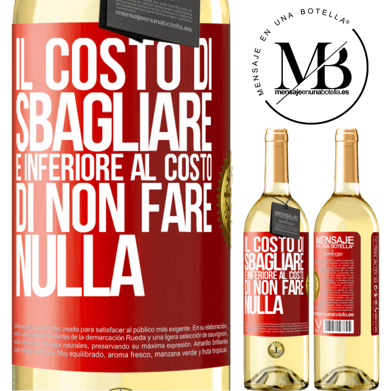 29,95 € Spedizione Gratuita | Vino bianco Edizione WHITE Il costo di sbagliare è inferiore al costo di non fare nulla Etichetta Rossa. Etichetta personalizzabile Vino giovane Raccogliere 2023 Verdejo