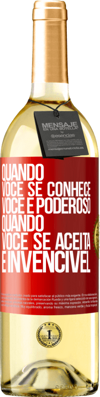 29,95 € | Vinho branco Edição WHITE Quando você se conhece, você é poderoso. Quando você se aceita, é invencível Etiqueta Vermelha. Etiqueta personalizável Vinho jovem Colheita 2024 Verdejo