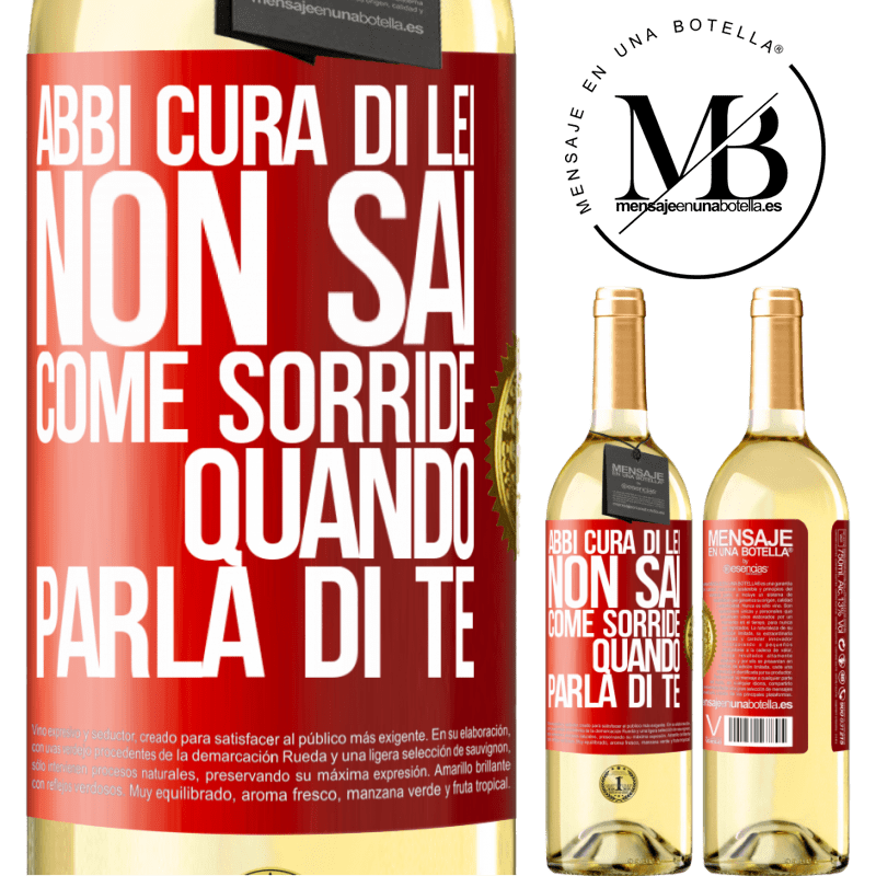 29,95 € Spedizione Gratuita | Vino bianco Edizione WHITE Abbi cura di lei. Non sai come sorride quando parla di te Etichetta Rossa. Etichetta personalizzabile Vino giovane Raccogliere 2024 Verdejo