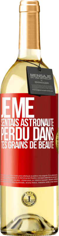 29,95 € | Vin blanc Édition WHITE Je me sentais astronaute, perdu dans tes grains de beauté Étiquette Rouge. Étiquette personnalisable Vin jeune Récolte 2025 Verdejo