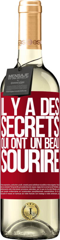 29,95 € Envoi gratuit | Vin blanc Édition WHITE Il y a des secrets qui ont un beau sourire Étiquette Rouge. Étiquette personnalisable Vin jeune Récolte 2025 Verdejo