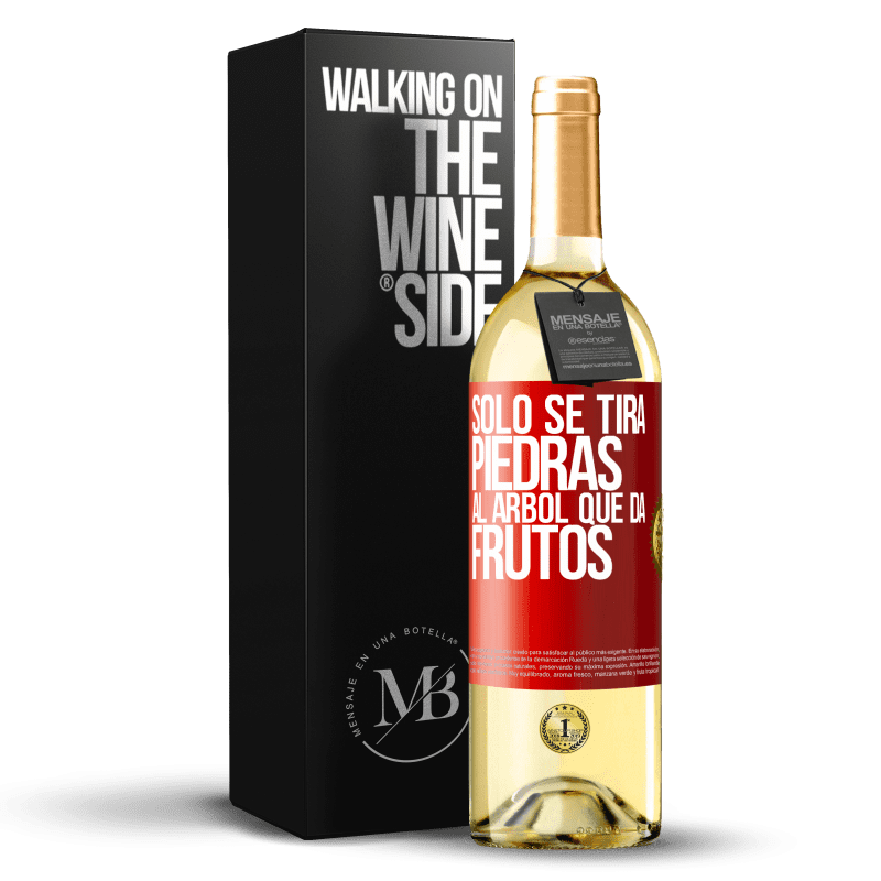 29,95 € Envío gratis | Vino Blanco Edición WHITE Sólo se tira piedras al árbol que da frutos Etiqueta Roja. Etiqueta personalizable Vino joven Cosecha 2025 Verdejo
