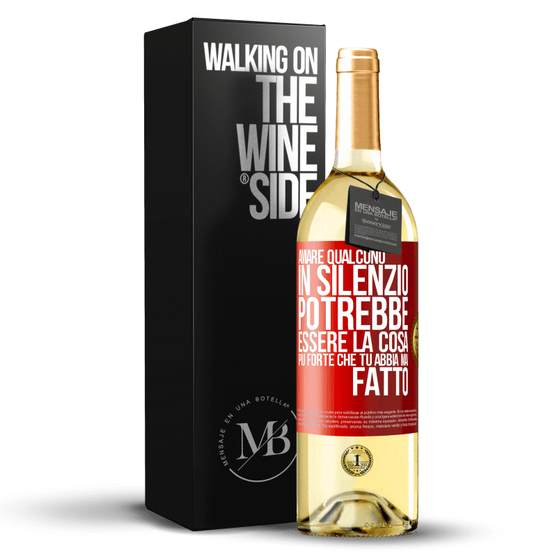 29,95 € Spedizione Gratuita | Vino bianco Edizione WHITE Amare qualcuno in silenzio potrebbe essere la cosa più forte che tu abbia mai fatto Etichetta Rossa. Etichetta personalizzabile Vino giovane Raccogliere 2025 Verdejo