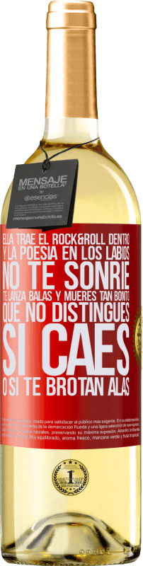 29,95 € Envío gratis | Vino Blanco Edición WHITE Ella trae el Rock&Roll dentro y la poesía en los labios. No te sonríe, te lanza balas, y mueres tan bonito, que no Etiqueta Roja. Etiqueta personalizable Vino joven Cosecha 2025 Verdejo